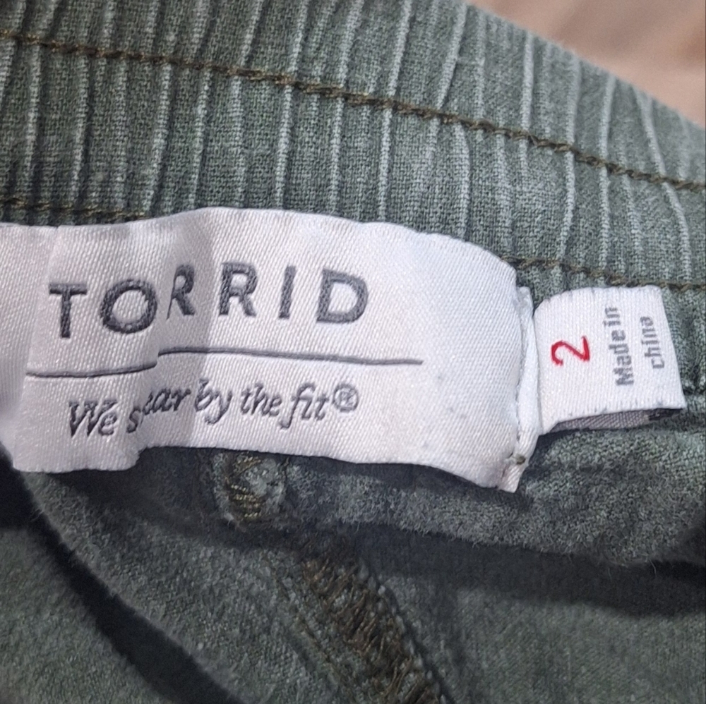 #1642 Torrid Linen Blend Olive Green Women's Casual Shorts Sz 2 ( 18/2X) - Picture 6 of 10